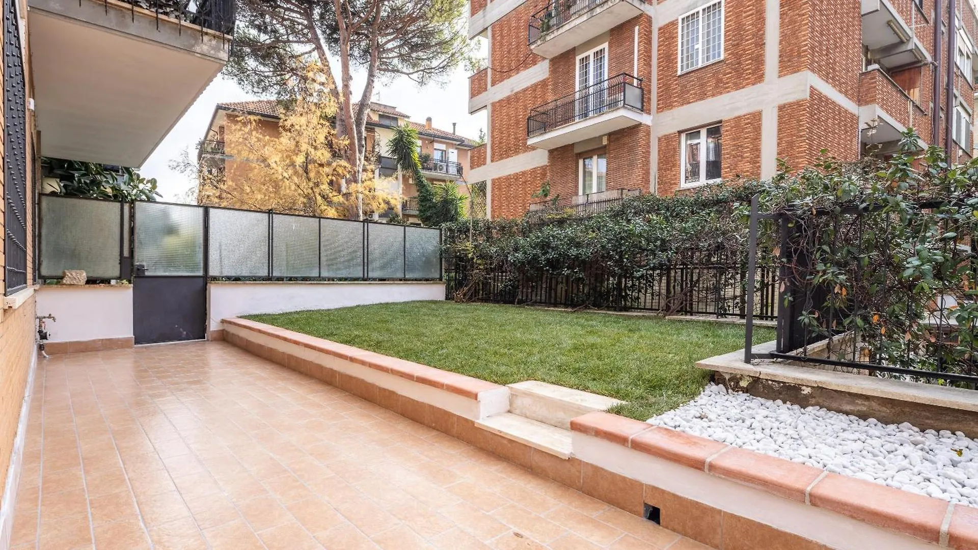 Garden House By Buddyrent Rome Apartment