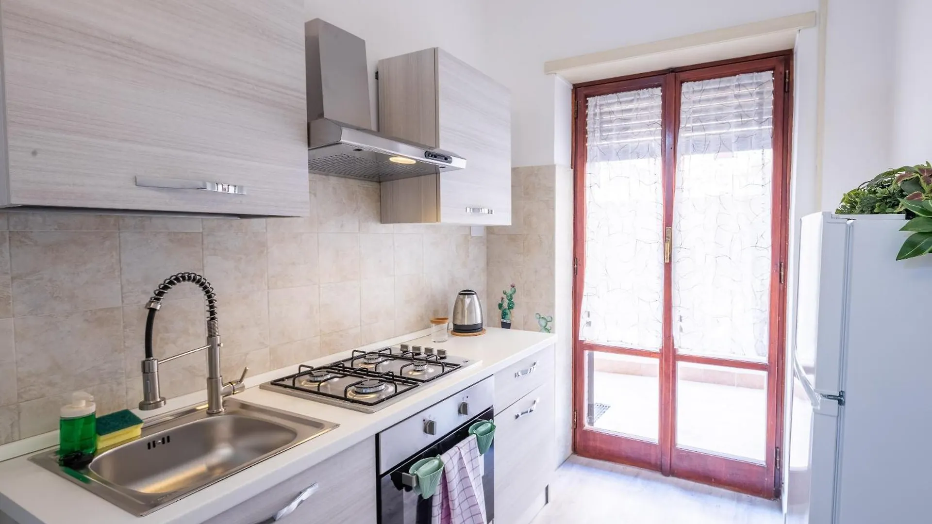 Garden House By Buddyrent Rome Apartment