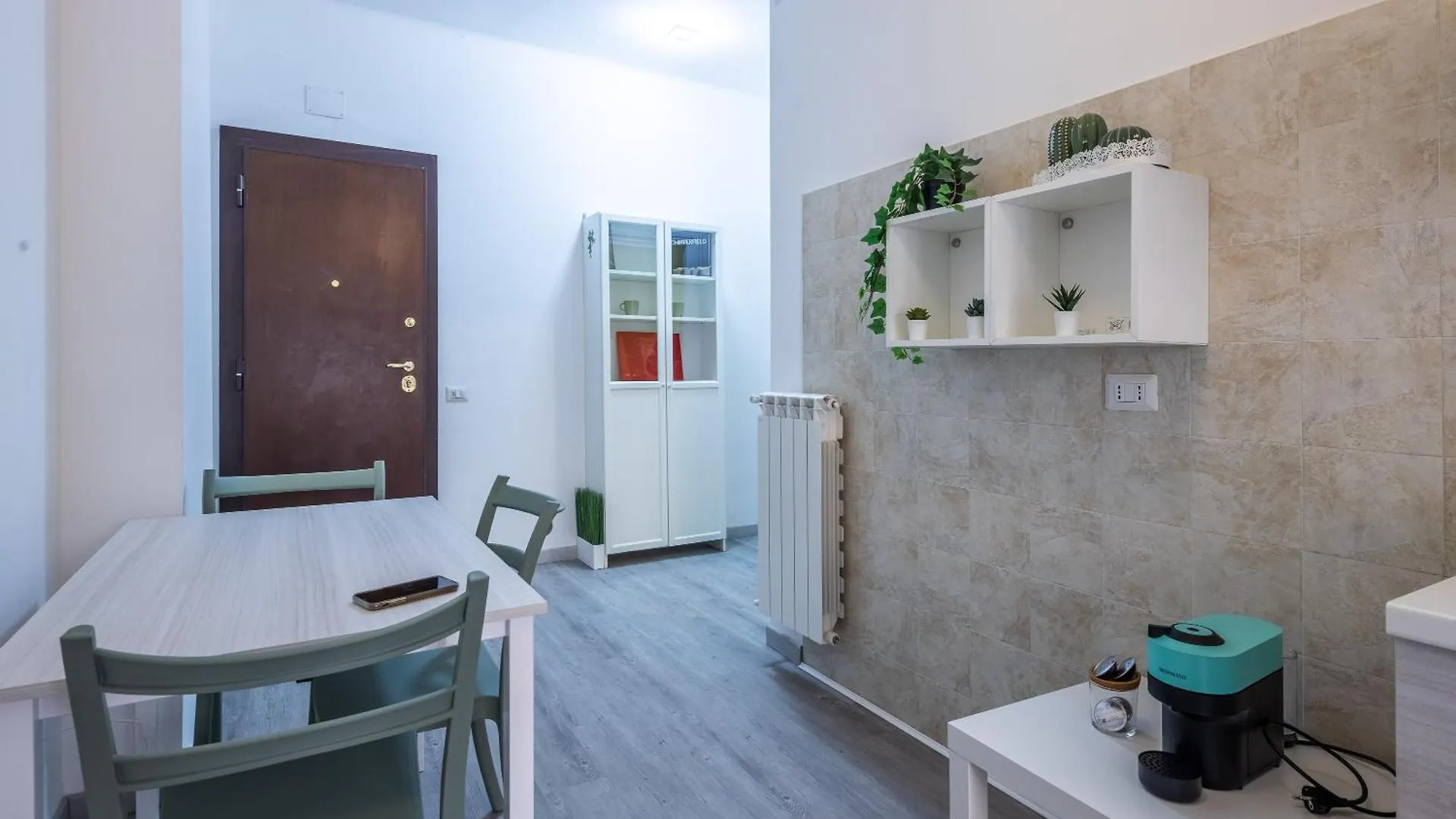 Apartment Garden House By Buddyrent Rome